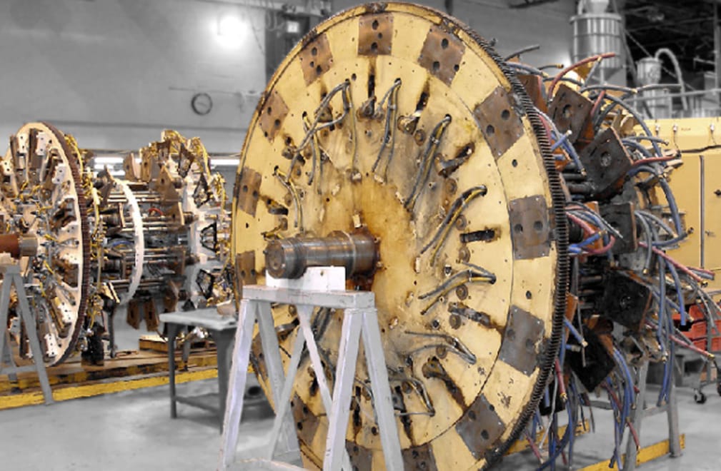 lifecycle management shown with spools that will become rotary blow molders through the course of a project