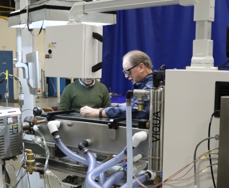 Extrusion Operator optimizing a medical extrusion system